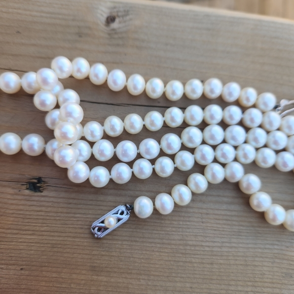 14k Opera Length Mikimoto Pearls 8mm LONG - Picture 7 of 12